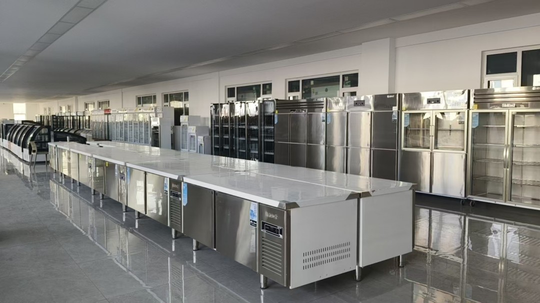 Refrigerated bar counter